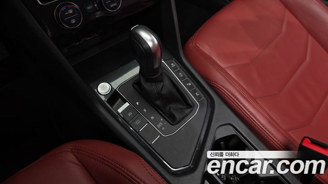 Volkswagen Tiguan 2020 — photo 9