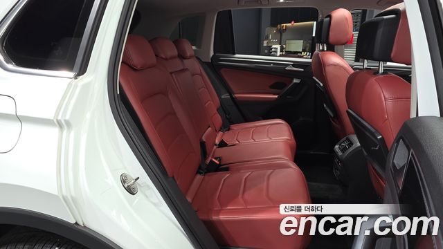 Volkswagen Tiguan 2020 — photo 12