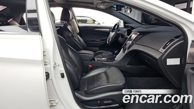 Hyundai Sonata 2012 — photo 10