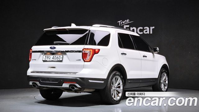 Ford Explorer 2018 — photo 2