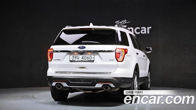 Ford Explorer 2018 — photo 4