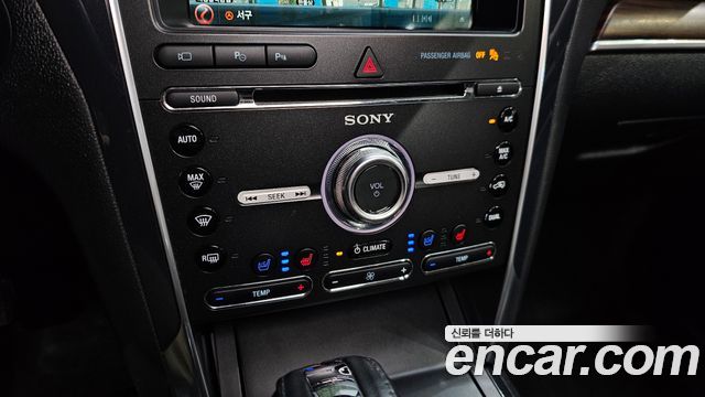 Ford Explorer 2018 — photo 16