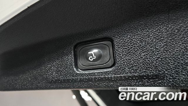 Ford Explorer 2018 — photo 20