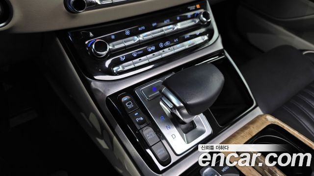 Genesis EQ900 2016 — photo 12