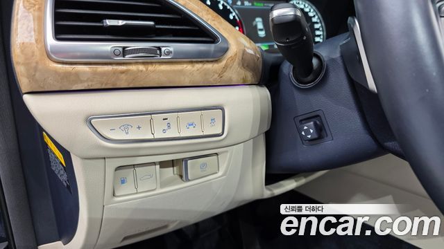 Genesis EQ900 2016 — photo 18