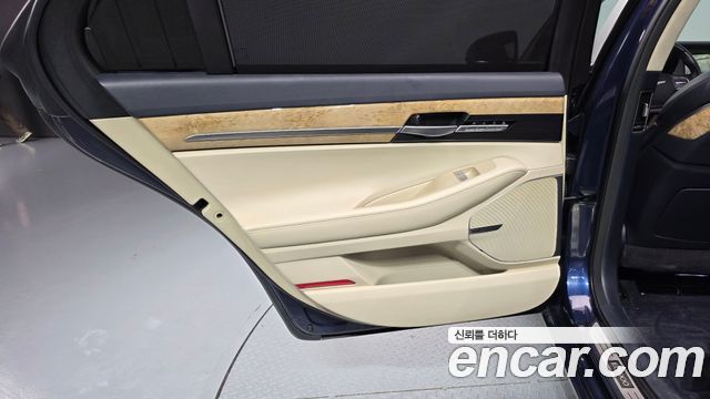 Genesis EQ900 2016 — photo 15