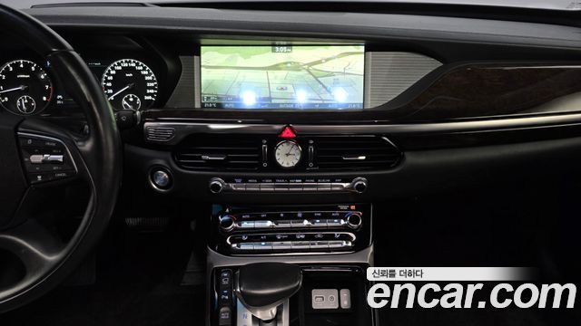 Genesis EQ900 2016 — photo 17