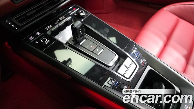 Porsche 911 2024 — photo 12