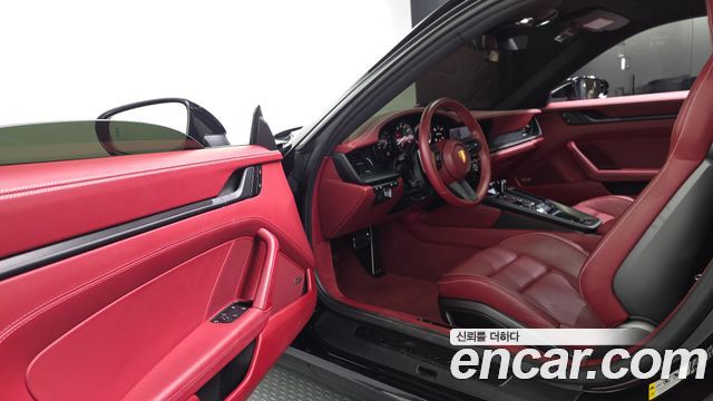 Porsche 911 2024 — photo 13