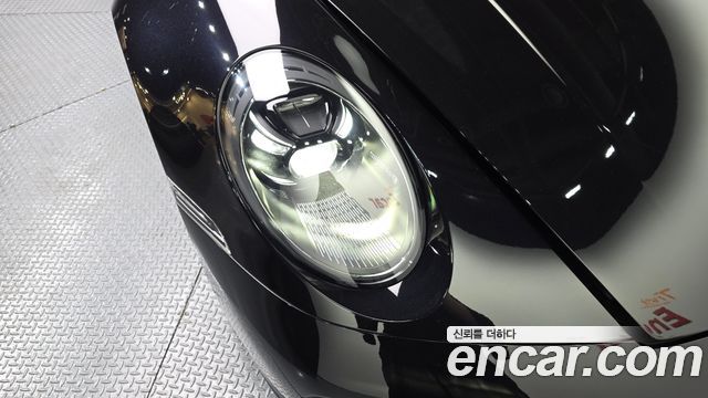 Porsche 911 2024 — photo 8