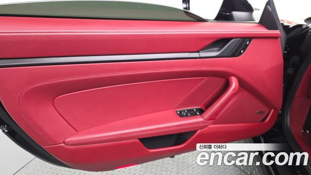 Porsche 911 2024 — photo 15