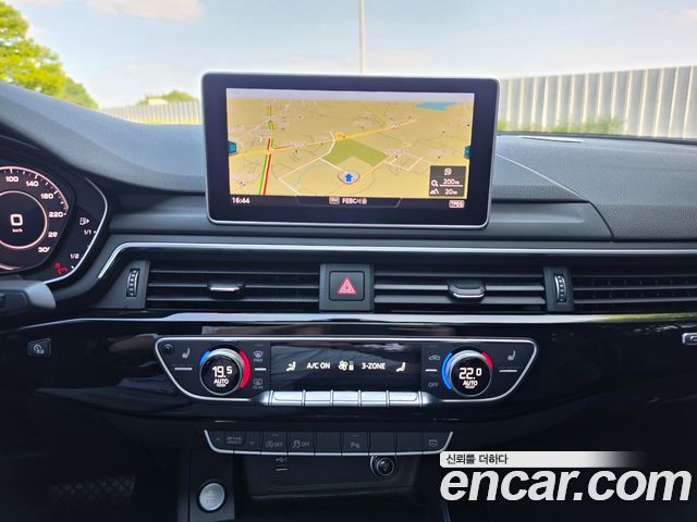 Audi A5 2019 — photo 16