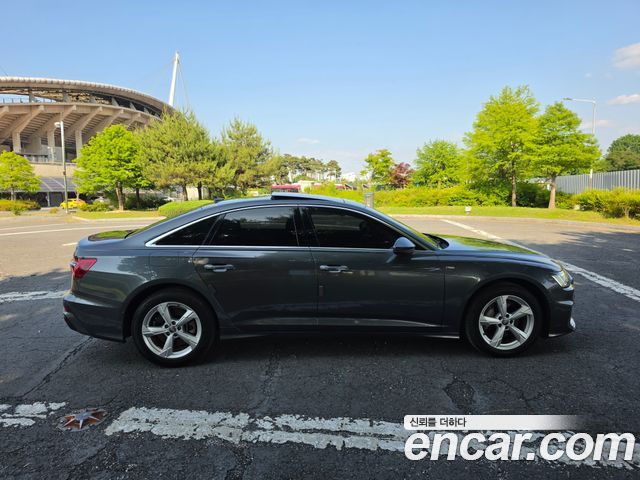 Audi A6 2020 — photo 11