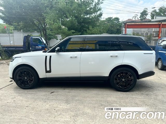 Land Rover Range Rover 2024 — photo 2