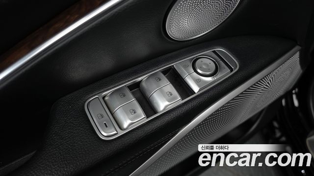 Kia K9 2019 — photo 28