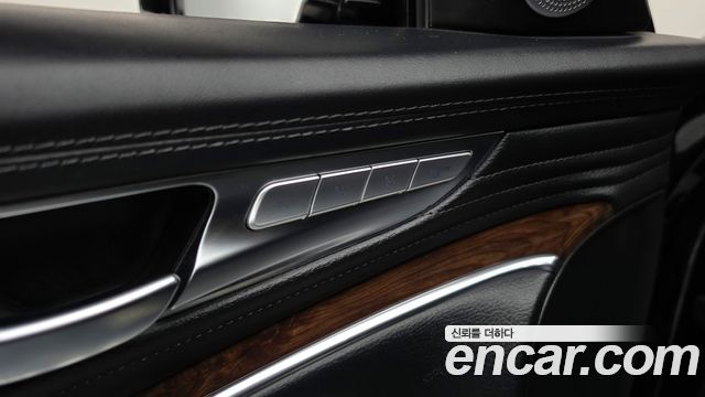 Kia K9 2019 — photo 30