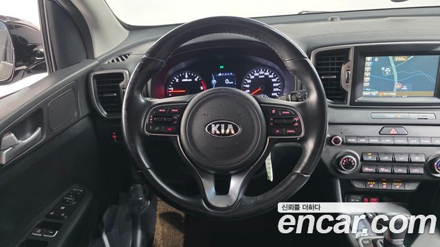 Kia Sportage 2016 — photo 13