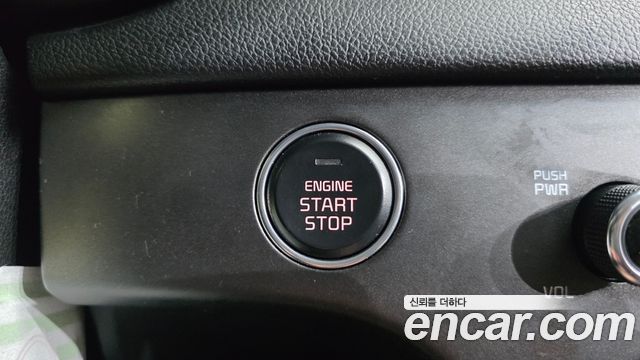Kia Sportage 2016 — photo 16