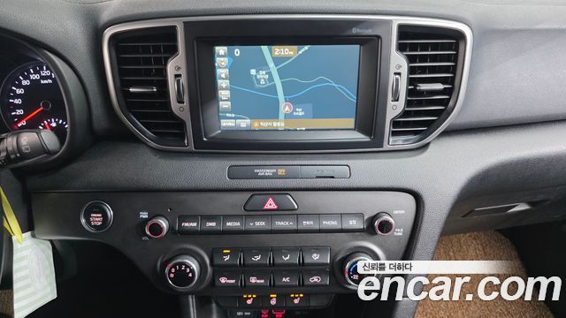 Kia Sportage 2016 — photo 17