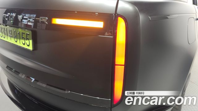 Land Rover Range Rover 2026 — photo 9