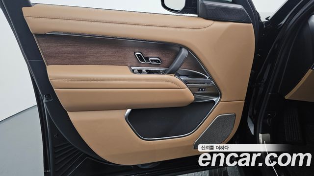 Land Rover Range Rover 2026 — photo 14