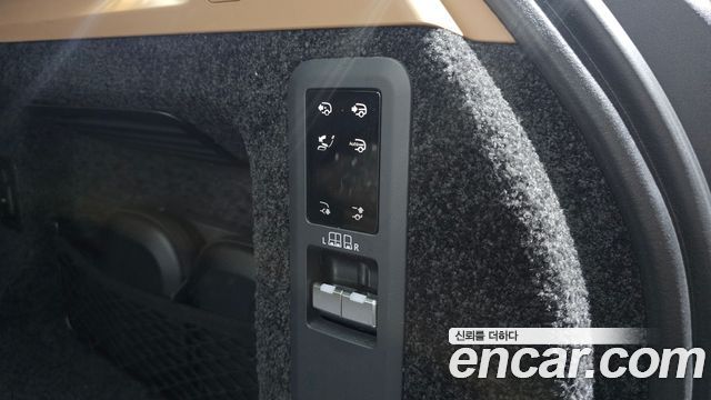 Land Rover Range Rover 2026 — photo 36