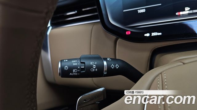 Land Rover Range Rover 2026 — photo 38