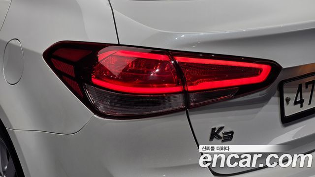 Kia K3 2016 — photo 9