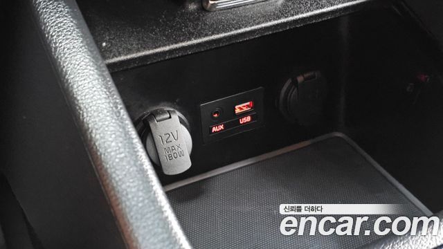 Kia K3 2016 — photo 28