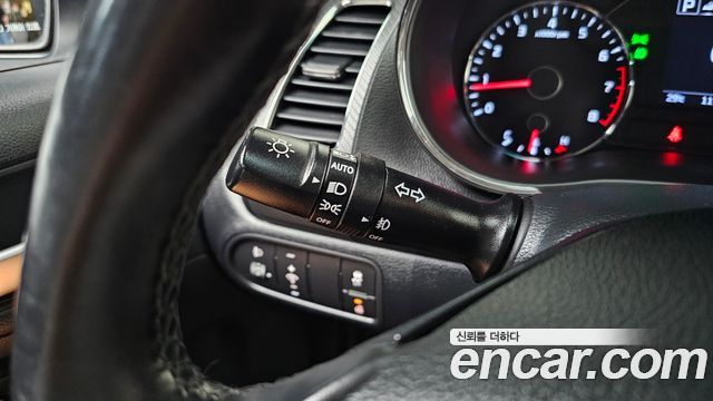 Kia K3 2016 — photo 29