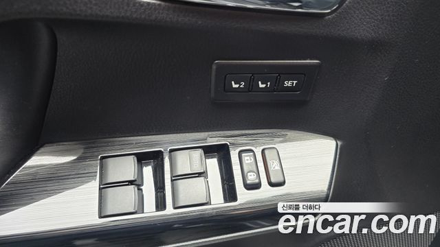 Toyota RAV4 2018 — photo 29