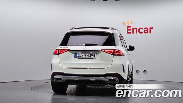 Mercedes-Benz GLE-Class 2023 — photo 4