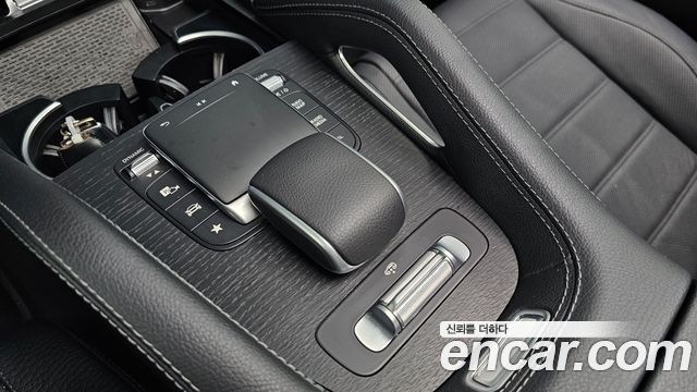 Mercedes-Benz GLE-Class 2023 — photo 24
