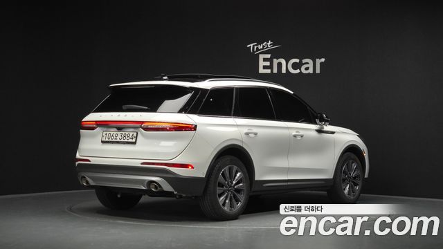 Lincoln Corsair 2020 — photo 2