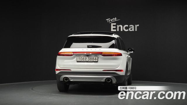 Lincoln Corsair 2020 — photo 4
