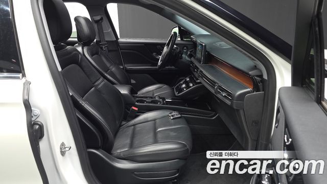 Lincoln Corsair 2020 — photo 16