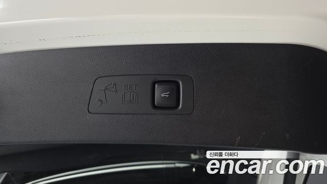 Lincoln Corsair 2020 — photo 32