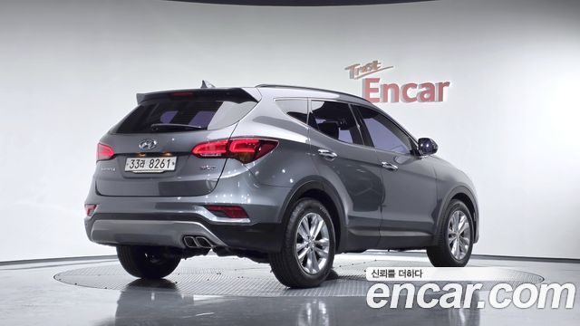 Hyundai Santafe 2017 — photo 2