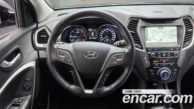 Hyundai Santafe 2017 — photo 19
