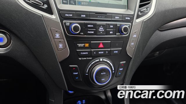 Hyundai Santafe 2017 — photo 21