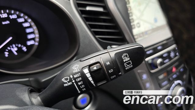 Hyundai Santafe 2017 — photo 26