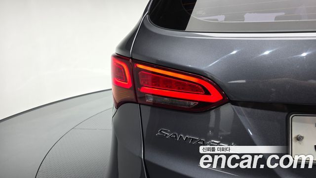 Hyundai Santafe 2017 — photo 9