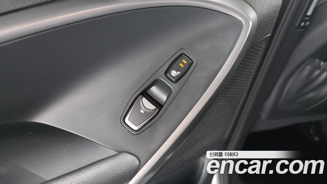 Hyundai Santafe 2017 — photo 30