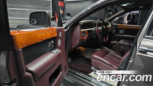Rolls-Royce Phantom 2015 — photo 10