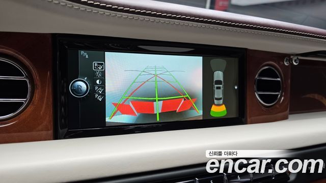 Rolls-Royce Phantom 2015 — photo 15