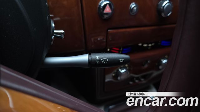 Rolls-Royce Phantom 2015 — photo 18