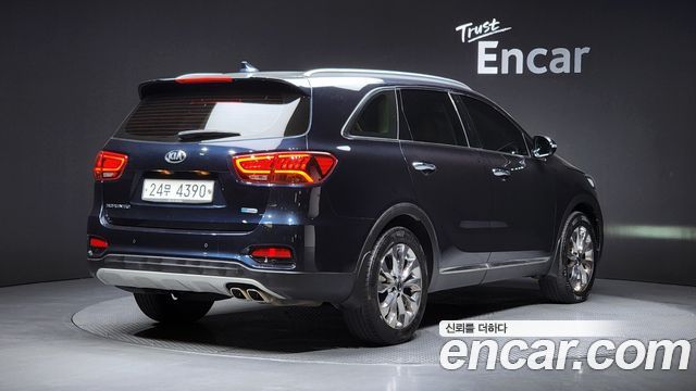 Kia Sorento 2019 — photo 2