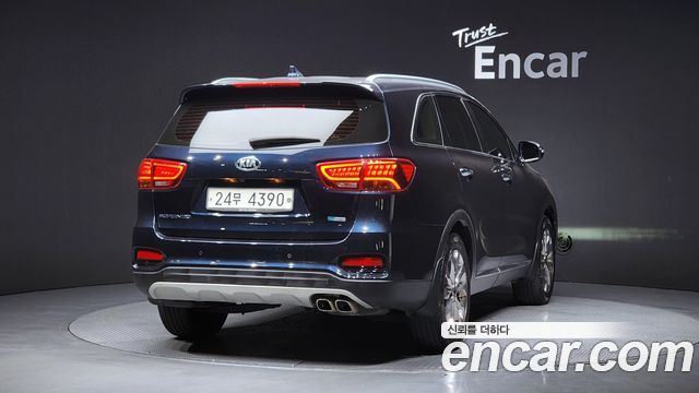 Kia Sorento 2019 — photo 4