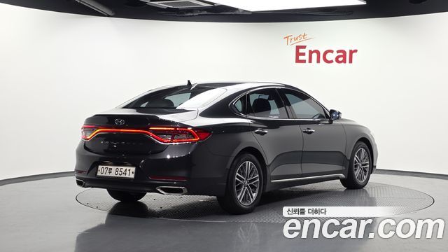 Hyundai Grandeur 2018 — photo 2
