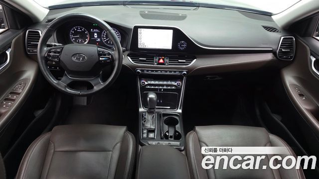 Hyundai Grandeur 2018 — photo 10